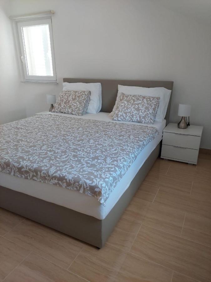 Apartman Vucemil Orebić Exteriör bild